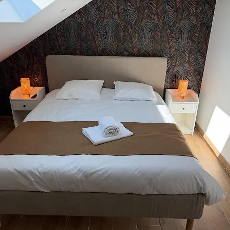 En Champagne - Piscine Intérieur Et - 15 Personnes *
