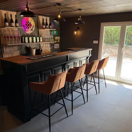 Hébergement de vacances En Champagne - Piscine Intérieur Et - 15 Personnes